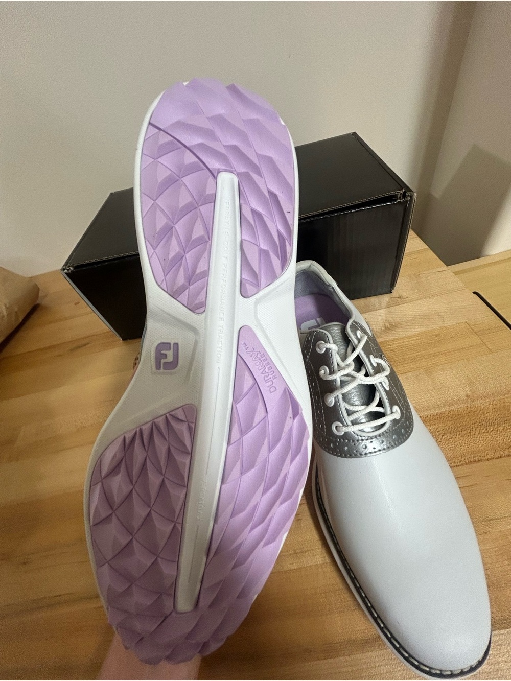 Brand new FootJoy Traditions Blucher Golf Shoes Woman’s Sz 9 - Picture 5 of 5